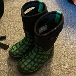 Kids Bogs winter boot size 13 4-H